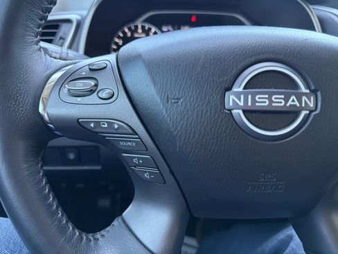 Used 2023 Nissan Murano SV image 16