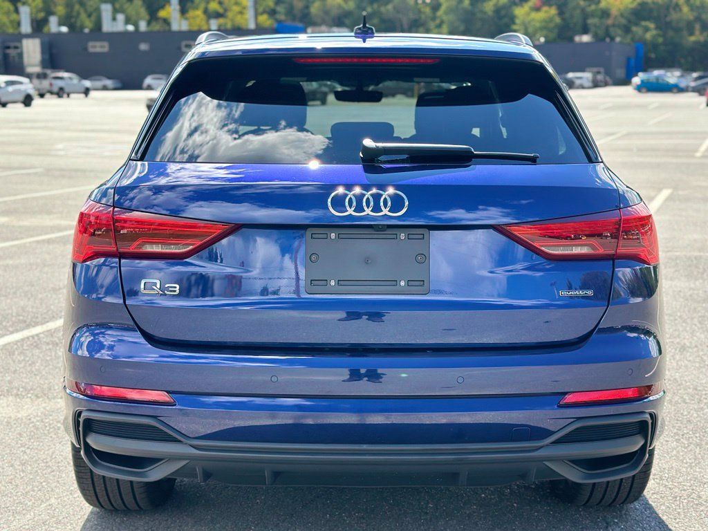 Used 2025 Audi Q3 2.0T Premium AWD/4WD image 5