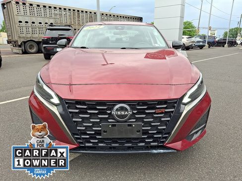 Used 2024 Nissan Altima 2.5 SR w/ SR Premium Package AWD/4WD image 2