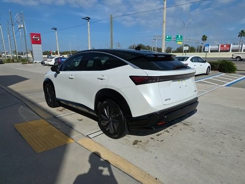 Used 2024 Nissan Ariya FWD image 6