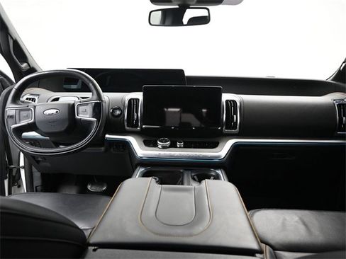 Used 2025 Ford Expedition Tremor image 25