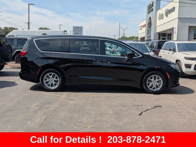 Certified 2024 Chrysler Voyager LX FWD image 2