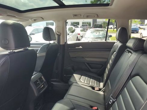 Used 2022 Volkswagen Atlas SEL AWD/4WD image 9