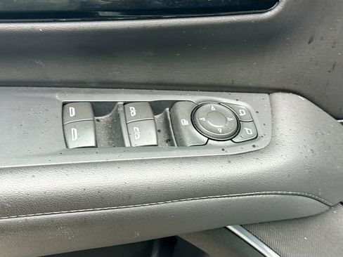 Used 2025 Chevrolet Tahoe LT AWD/4WD image 19