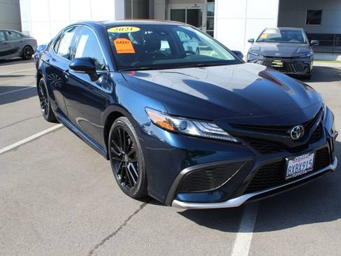 Used 2021 Toyota Camry XSE FWD image 2