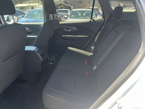 Used 2019 GMC Terrain SLE AWD/4WD image 17
