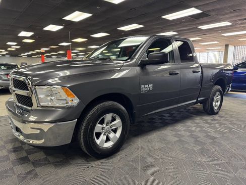 Used 2024 RAM 1500 Classic SLT image 7