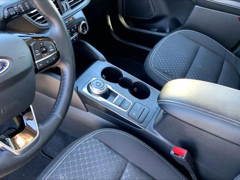 Used 2024 Ford Escape Active w/ Cold Weather Package FWD image 15