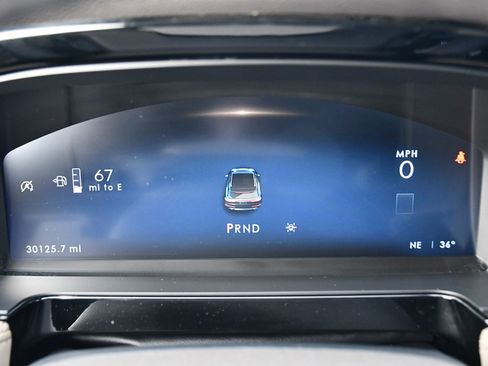 Used 2023 Lincoln Corsair Standard image 24