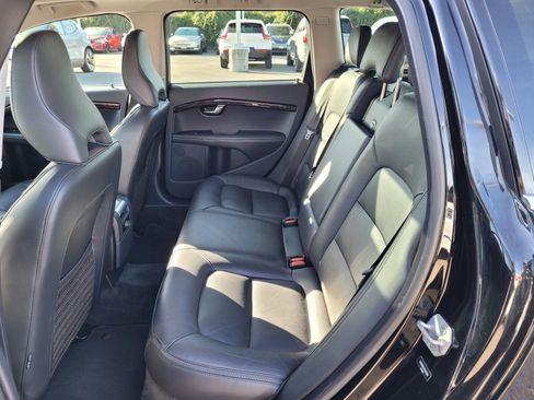 Used 2016 Volvo XC70 T5 Premier image 11