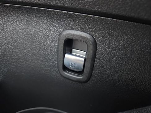 Certified 2023 Mercedes-Benz C 300 Sedan image 20