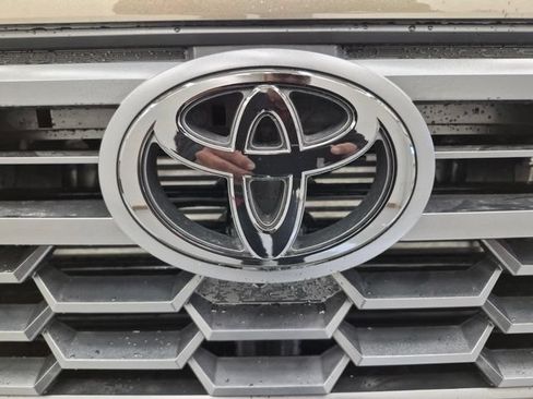 Used 2026 Toyota Tacoma TRD Sport AWD/4WD image 12