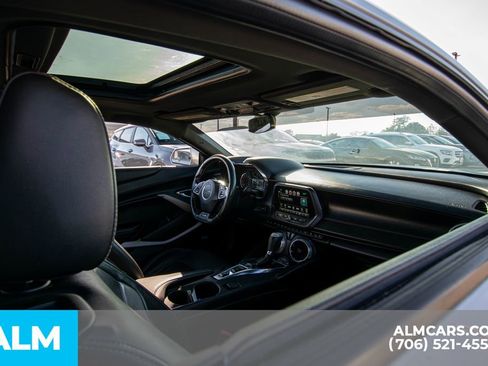 Used 2017 Chevrolet Camaro LT image 13