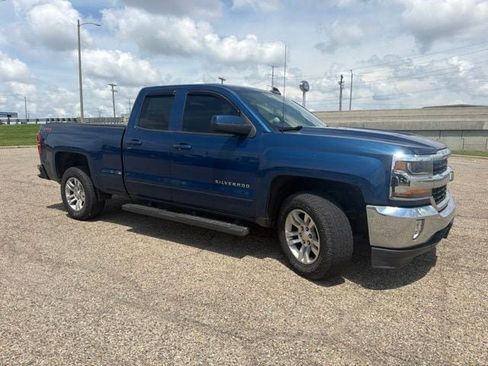 Used 2018 Chevrolet Silverado 1500 LT w/ All Star Edition AWD/4WD image 2
