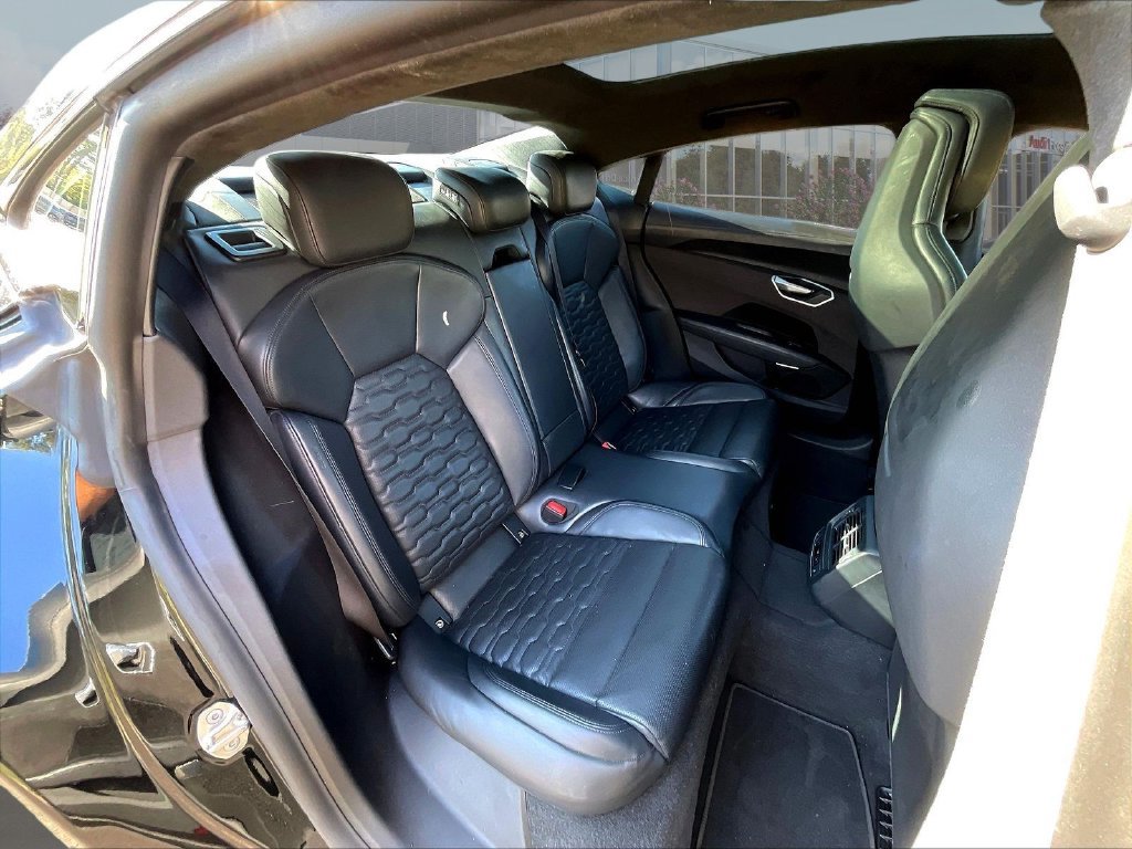 Used 2024 Audi RS e-tron GT w/ Carbon Performance Package AWD/4WD image 26