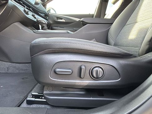 New 2025 Buick Envista Preferred w/ Convenience I Package image 23