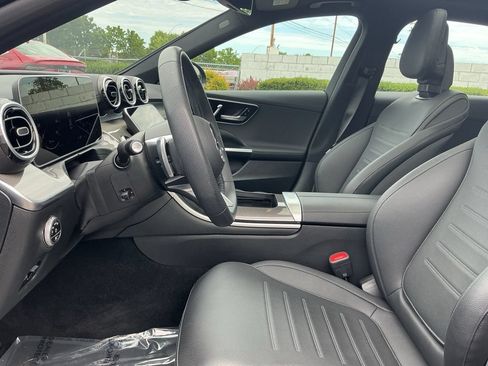Used 2025 Mercedes-Benz C 300 4MATIC Sedan image 12
