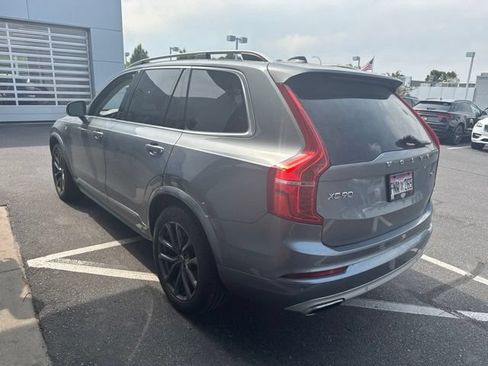 Used 2019 Volvo XC90 T6 Momentum AWD/4WD image 4