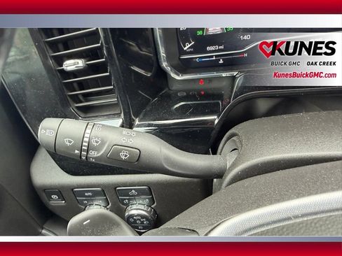 Used 2025 GMC Sierra 1500 Elevation AWD/4WD image 14