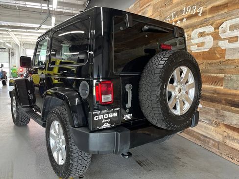 Used 2016 Jeep Wrangler Sahara AWD/4WD image 18