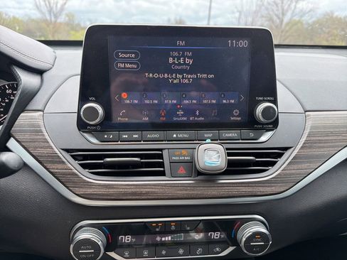 Used 2022 Nissan Altima 2.5 Platinum image 11