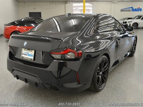 Used 2023 BMW 230i Coupe w/ M Sport Package image 9