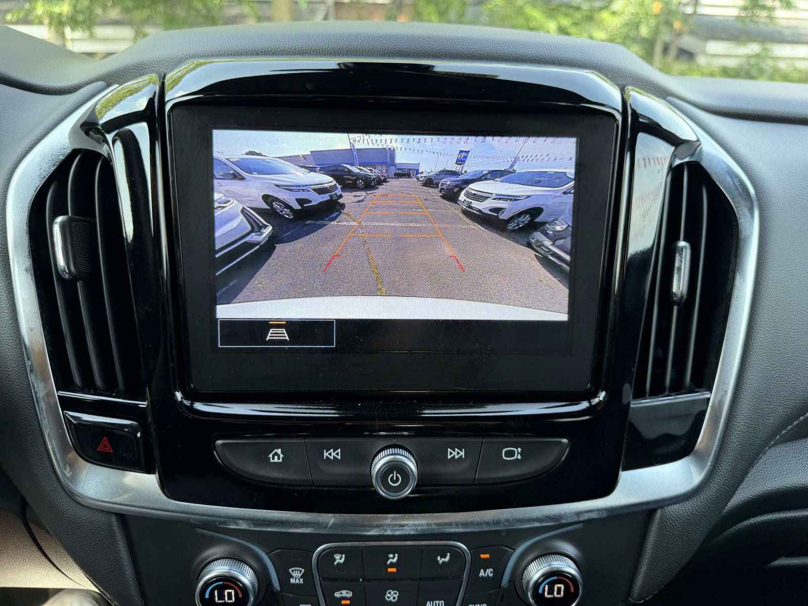 Certified 2023 Chevrolet Traverse LT FWD image 25