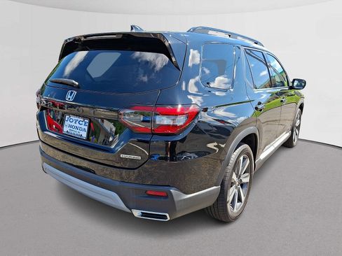 Certified 2023 Honda Pilot Touring image 10