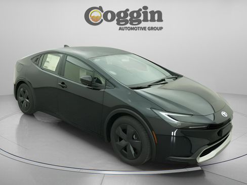 New 2026 Toyota Prius Plug-In Hybrid image 25