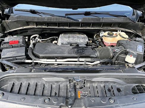 Used 2020 Chevrolet Silverado 1500 LT w/ Texas Edition image 9