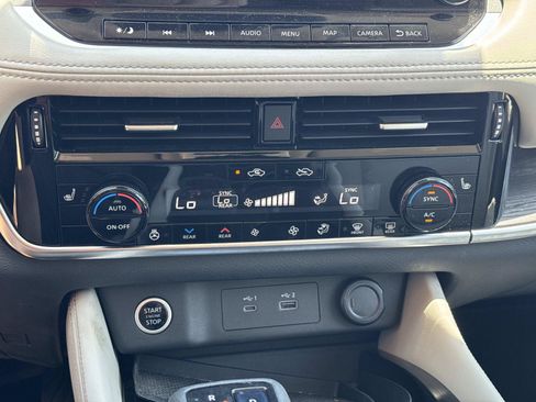 Used 2021 Nissan Rogue SL w/ Premium Package FWD image 24