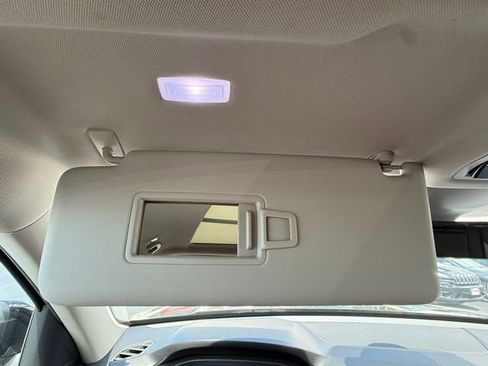 Used 2025 Volkswagen Atlas Peak Edition SE image 29