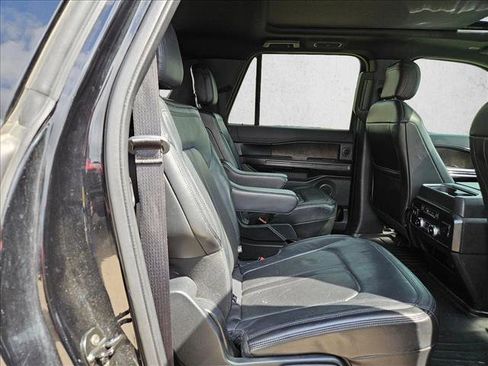 Used 2018 Ford Expedition Max Limited w/ Equipment Group 301A RWD image 18