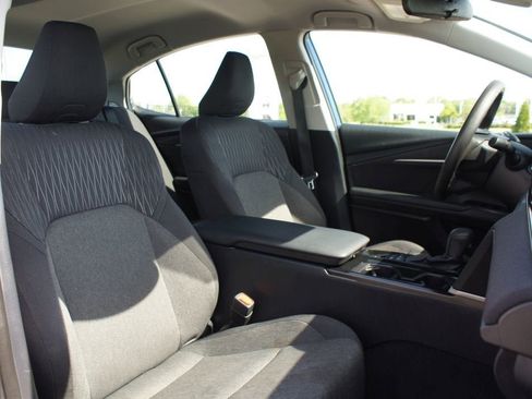 Used 2025 Toyota Camry LE image 22