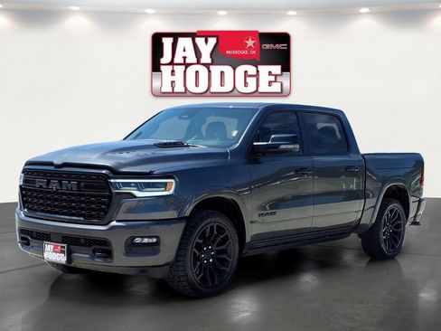 Used 2025 RAM 1500 Limited AWD/4WD image 3