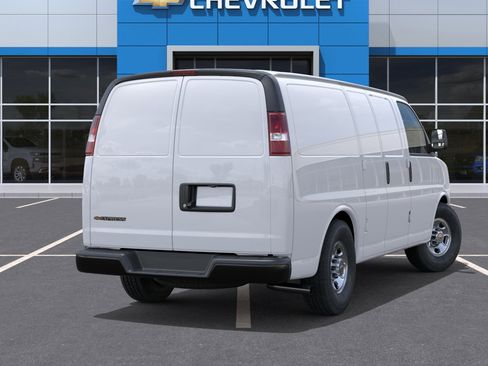 New 2026 Chevrolet Express 2500 image 5