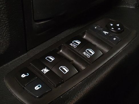 Used 2018 RAM 1500 Express w/ Express Value Package RWD image 27