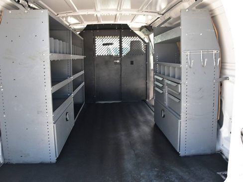 Used 2014 Ford E-150 and Econoline 150 RWD image 12