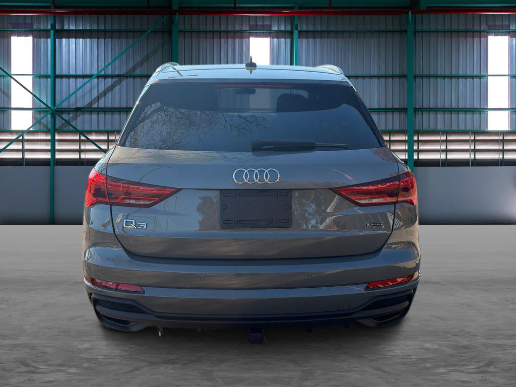 Used 2023 Audi Q3 2.0T Premium w/ Convenience Package AWD/4WD image 4
