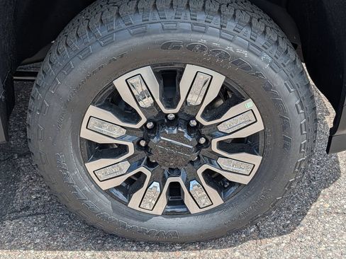 New 2026 GMC Sierra 3500 Denali w/ Denali Reserve Package AWD/4WD image 20