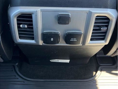 Used 2019 Ford F250 Lariat w/ Lariat Ultimate Package AWD/4WD image 10