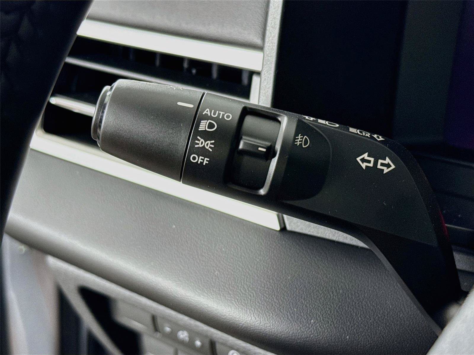 New 2026 Mitsubishi Outlander SE FWD image 5
