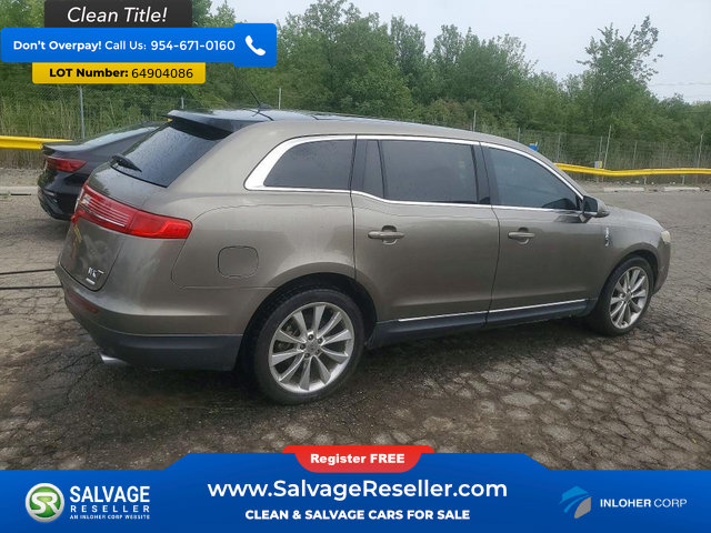 Used 2012 Lincoln MKT AWD image 4