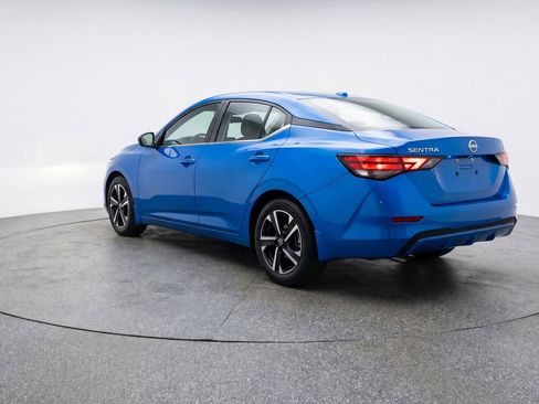Used 2025 Nissan Sentra SV image 6
