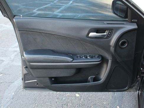 Used 2015 Dodge Charger SRT w/ Harman/Kardon Audio Group image 10