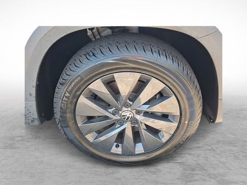Used 2022 Volkswagen Taos S w/ IQ Drive S Package AWD/4WD image 9