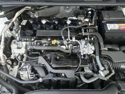 Used 2023 Toyota Corolla SE FWD image 12