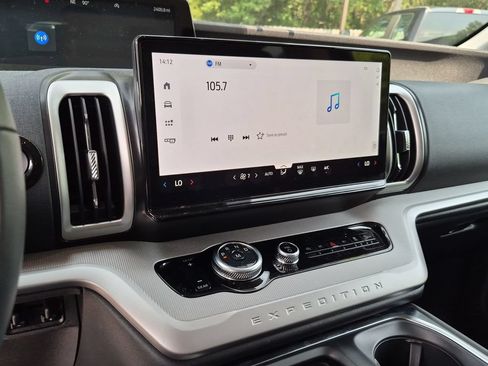 New 2026 Ford Expedition Active AWD/4WD image 17