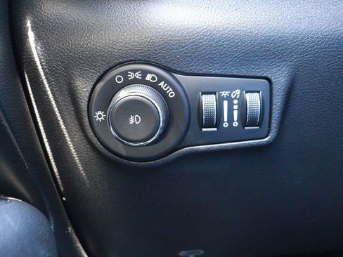 Used 2024 Jeep Compass Trailhawk AWD/4WD image 26