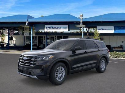 New 2026 Ford Explorer Active w/ Active Comfort Package